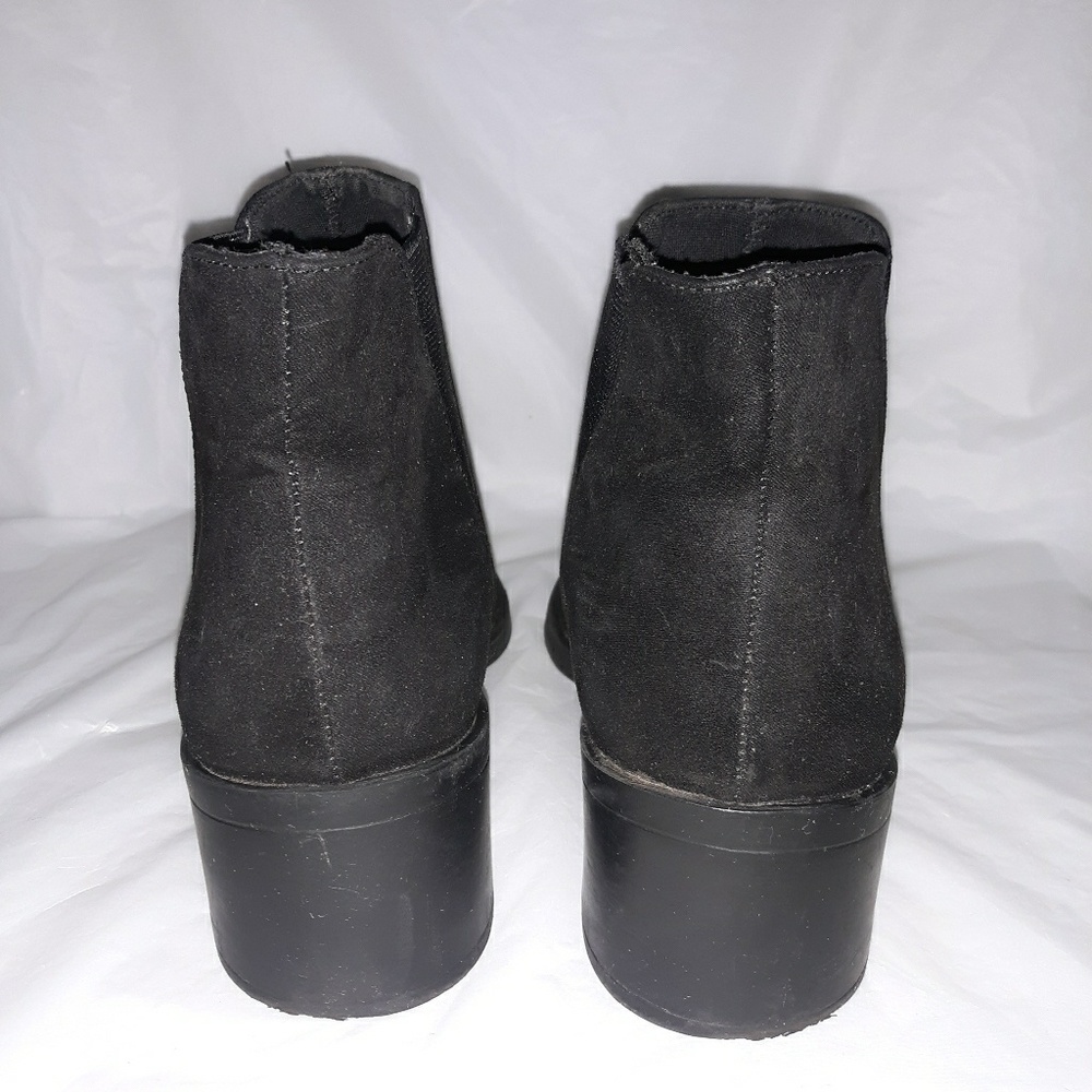 H&M Divided Black Suede Ankle Booties Sz 7 - Picture 2 of 7